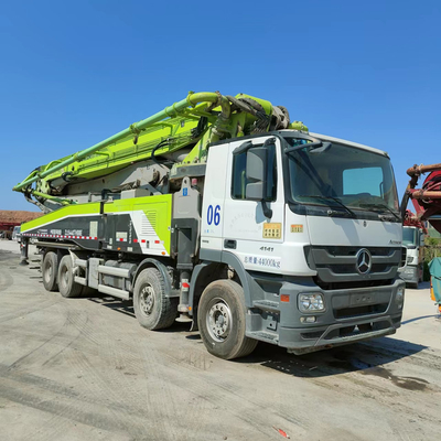 Zamontowana pompa do betonu z ciężarówką ，Pompa do betonu z silnikiem wysokoprężnym o długości 49 m